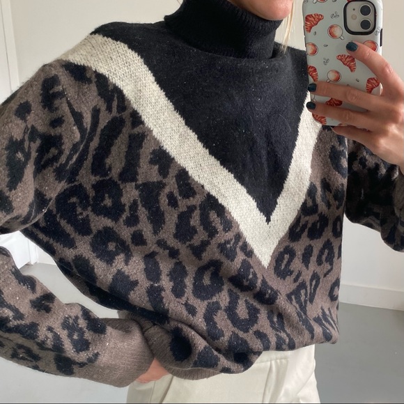 Sweater - Picture 3 of 3